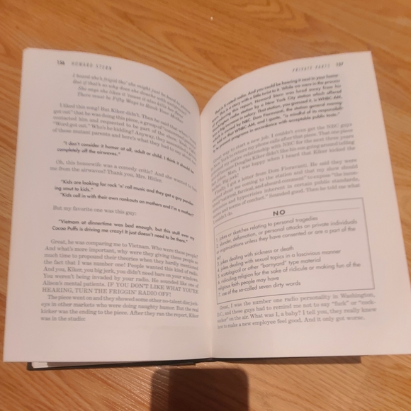 Howard Stern Private parts Book - Picture 2 of 4